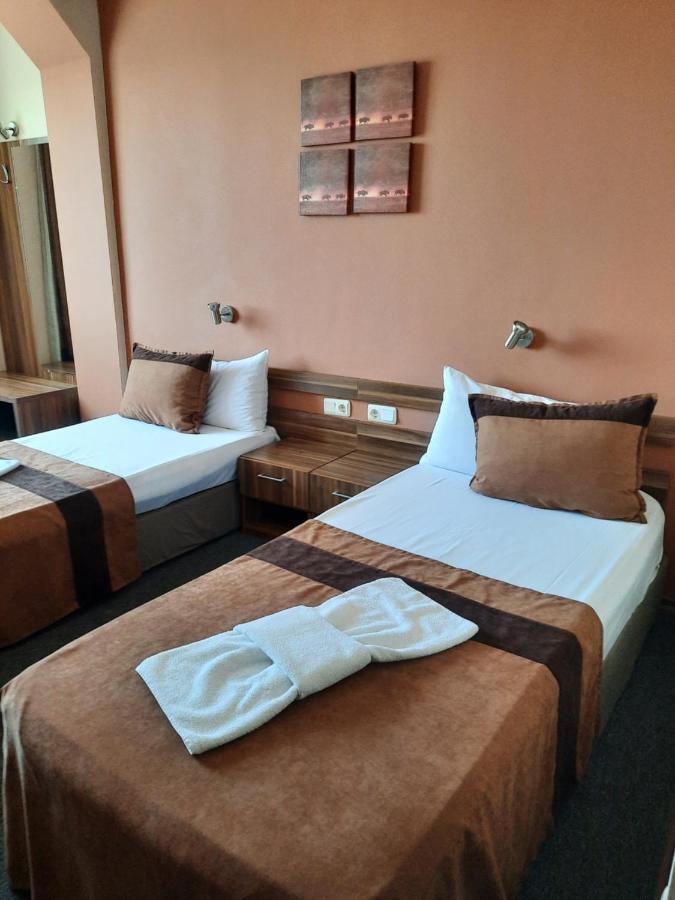 Hotel Mizia Tărgovište Esterno foto