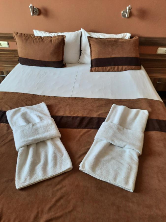 Hotel Mizia Tărgovište Esterno foto